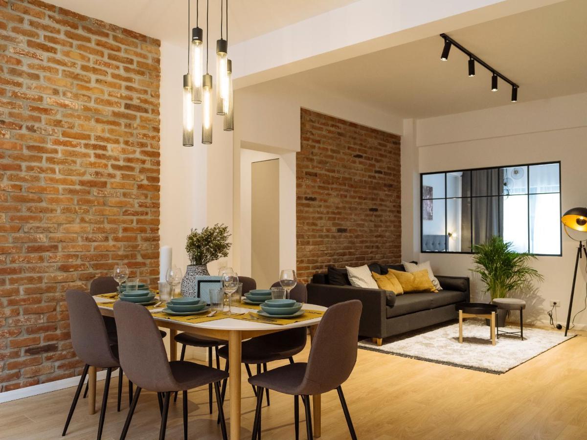 Bright 3Br Flat - Top Location - Green View Balcony Bucureşti Ngoại thất bức ảnh