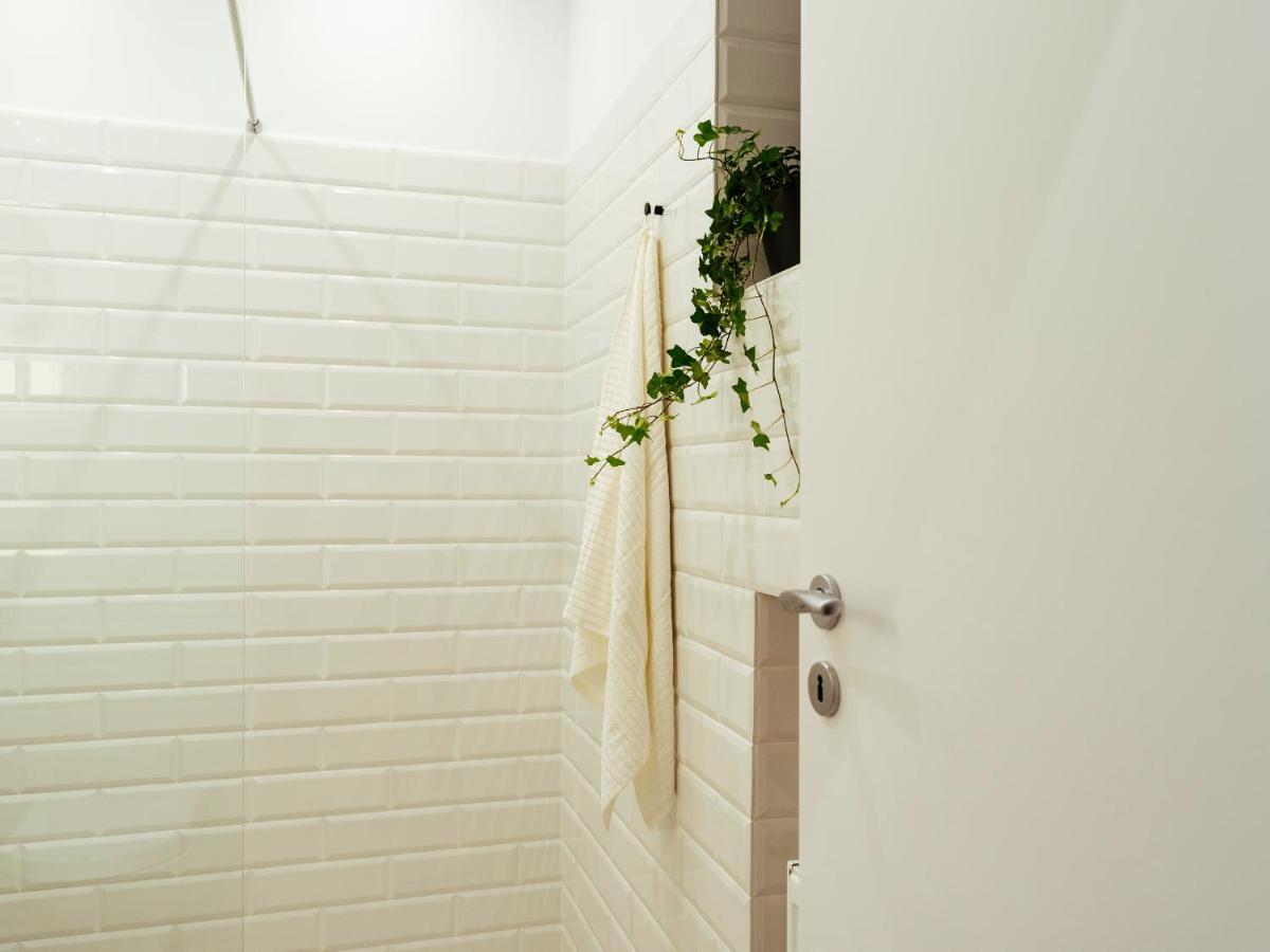 Bright 3Br Flat - Top Location - Green View Balcony Bucureşti Ngoại thất bức ảnh