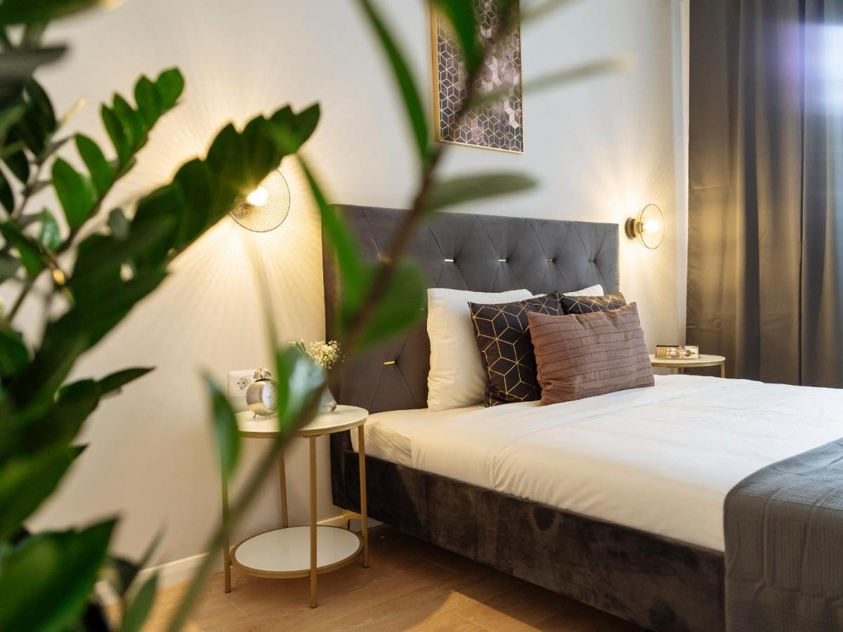 Bright 3Br Flat - Top Location - Green View Balcony Bucureşti Ngoại thất bức ảnh