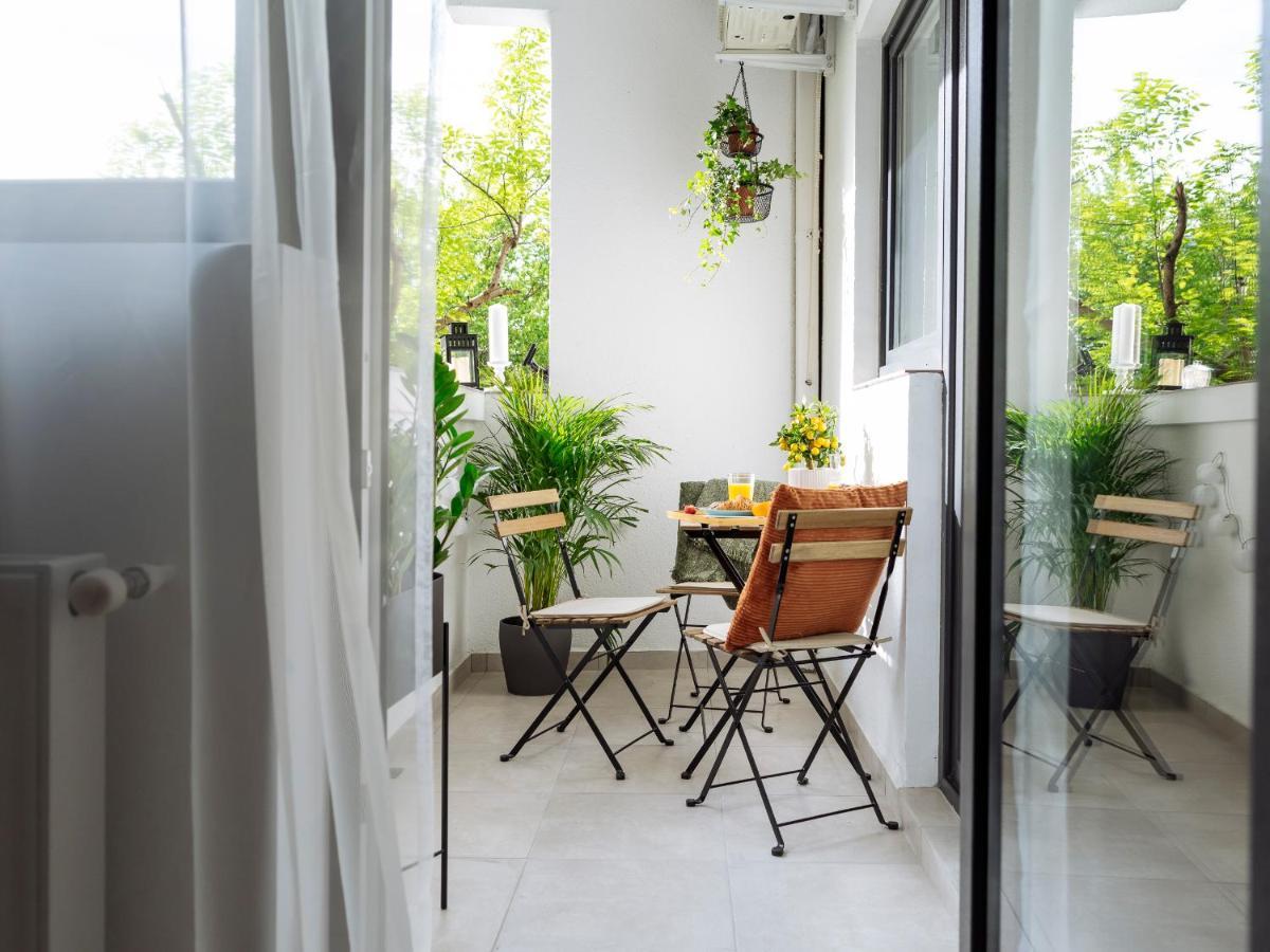 Bright 3Br Flat - Top Location - Green View Balcony Bucureşti Ngoại thất bức ảnh
